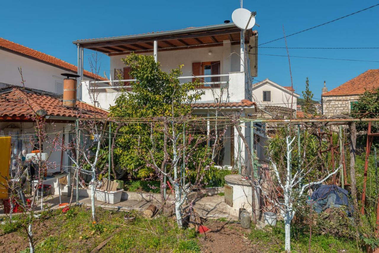 Apartments By The Sea Jelsa, Hvar - 11319 Exterior foto